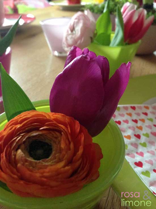 Geburtstagstischdeko-Blumen2-rosa&limone